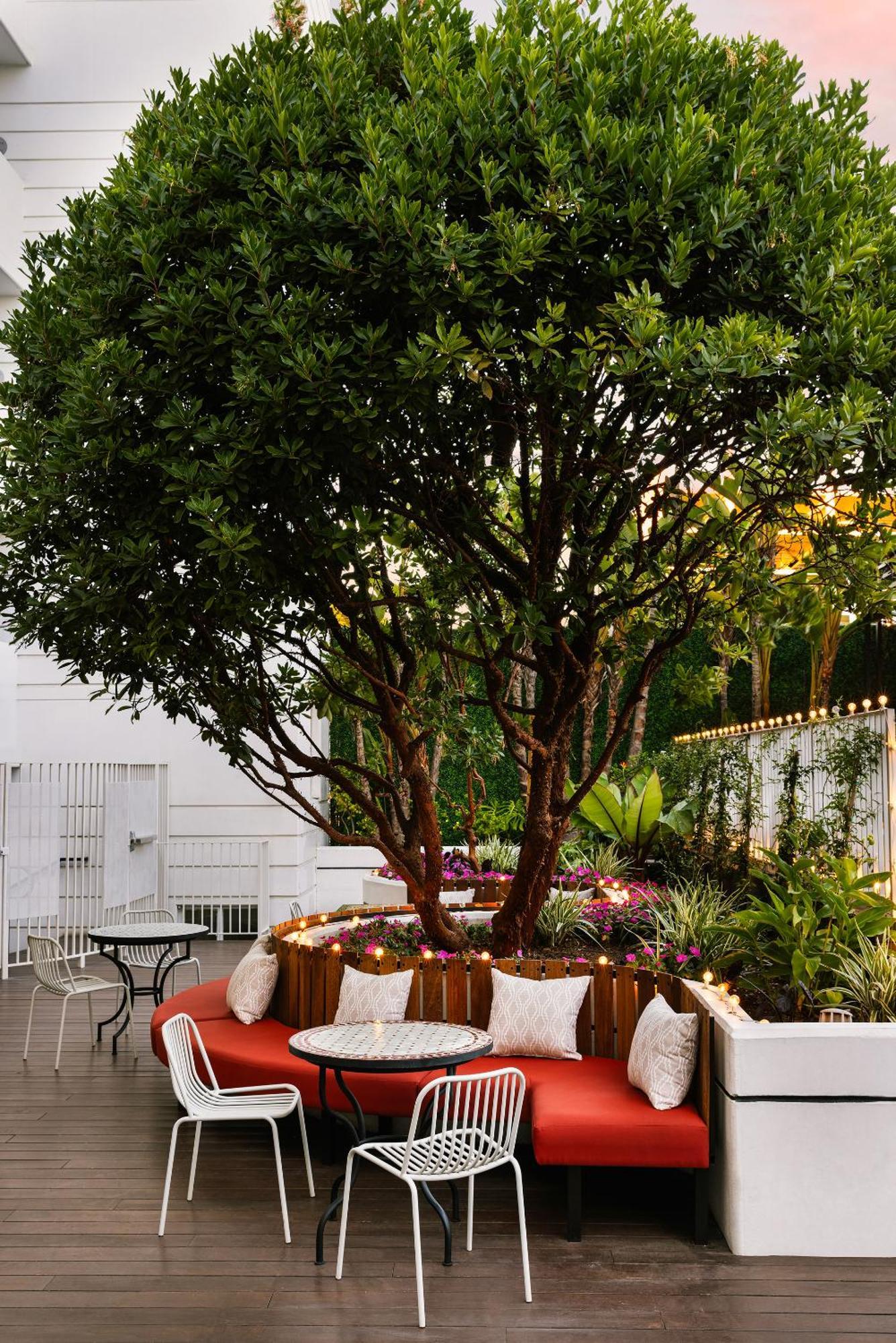 Hotel The Eden
